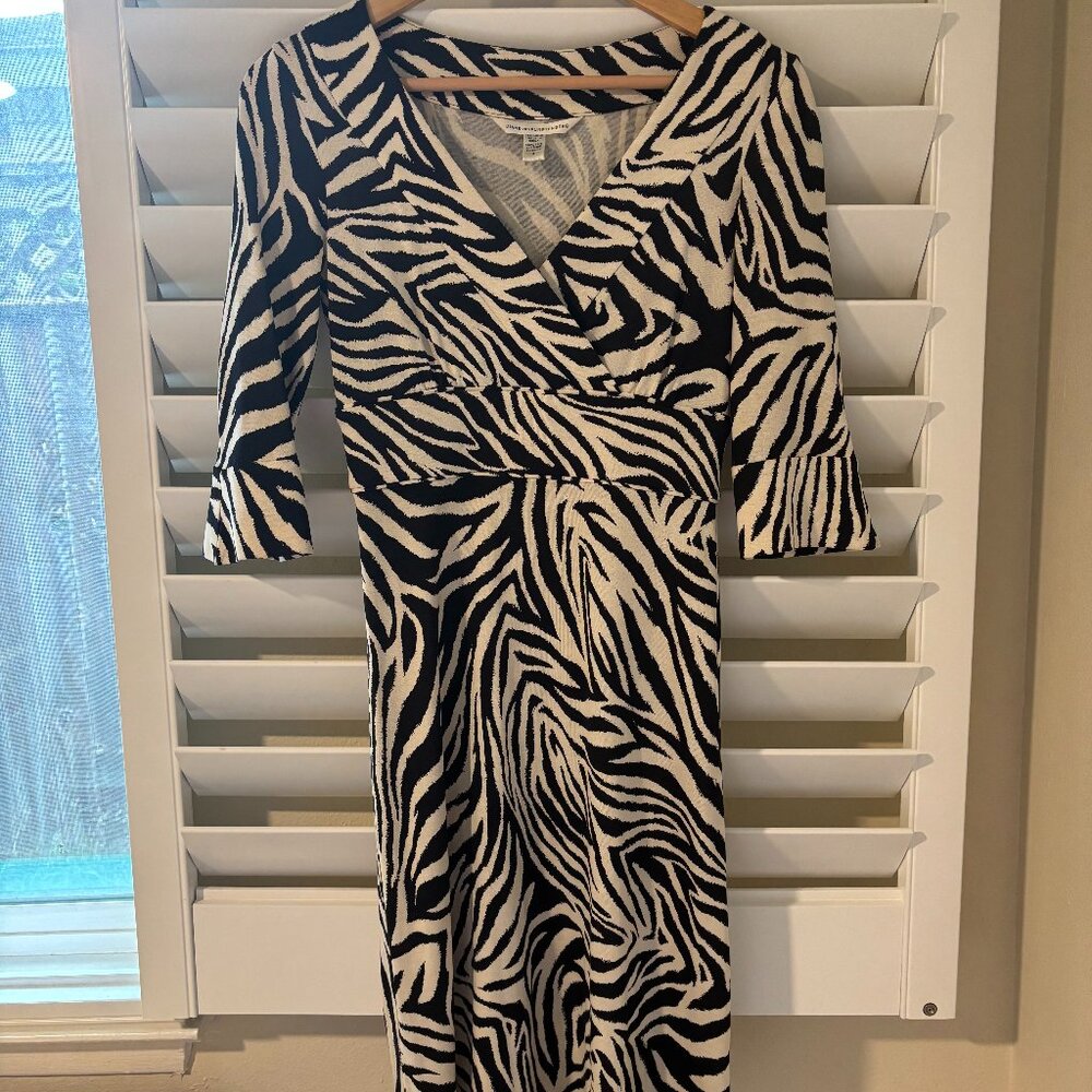 Diane Von Furstenberg Enola Zebra Print Silk Dress Size 2